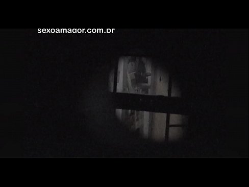 ❤️ Бландзінка таемна здымаецца на відэа з суседскага вуаерыста, схаванага за пустымі цэгламі ❤ Супер порна на be.sex78.ru ❌
